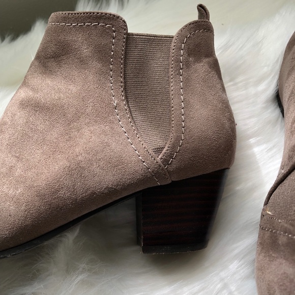 Taupe Suede Slip-On Boots- Unisa Size 8 - Picture 7 of 10